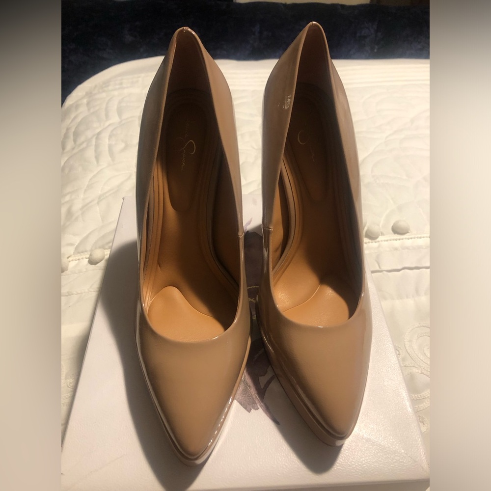 Jessica Simpson patent leather platform heel! Size 11, fits like a 10. New..